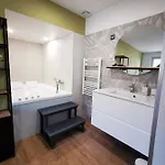Jacuzzi Terrasse 86 - Terrasse & Climatisation - 4 Personnes - Apartment