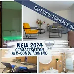 Jacuzzi Terrasse 86 - Terrasse & Climatisation - 4 Personnes - Apartment *
