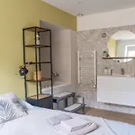 Apartment Jacuzzi Terrasse 86 - Terrasse & Climatisation - 4 Personnes - Epernay