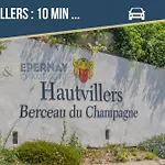 Jacuzzi Terrasse 86 - Terrasse & Climatisation - 4 Personnes -