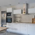Apartment Jacuzzi Terrasse 86 - Terrasse & Climatisation - 4 Personnes -
