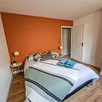 Jacuzzi Terrasse 86 - Terrasse & Climatisation - 4 Personnes - Epernay