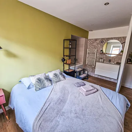 아파트 Jacuzzi Terrasse 86 - Terrasse & Climatisation - 4 Personnes - 에페르네이