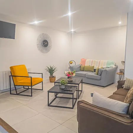 Jacuzzi Terrasse 86 - Terrasse & Climatisation - 4 Personnes - *