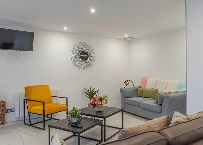 Jacuzzi Terrasse 86 - Terrasse & Climatisation - 4 Personnes - *